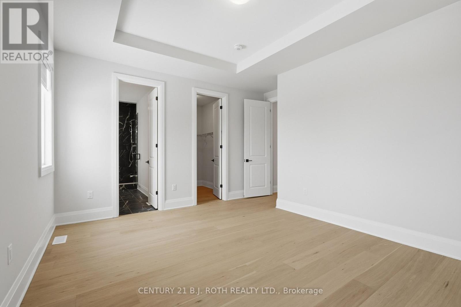 395 Reid Drive, Barrie, ON - Indoor Photo Showing Other Room