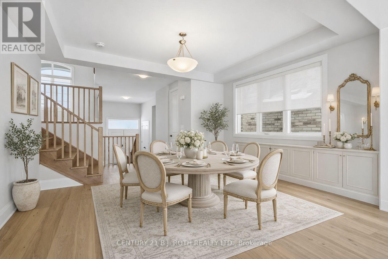 395 Reid Drive, Barrie, ON - Indoor Photo Showing Dining Room
