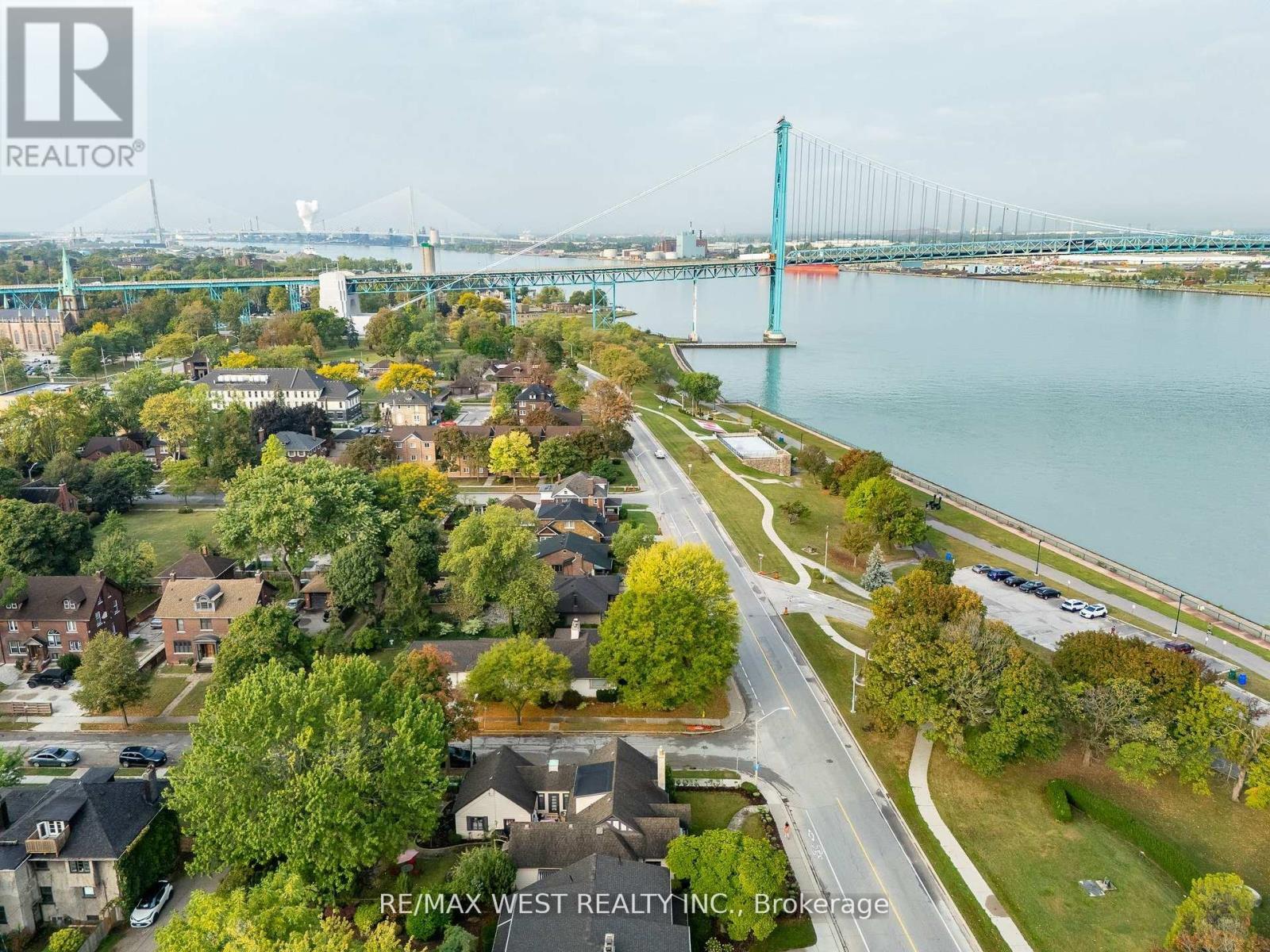 2437 Riverside Drive W, Windsor, ON - Outdoor With Body Of Water With View
