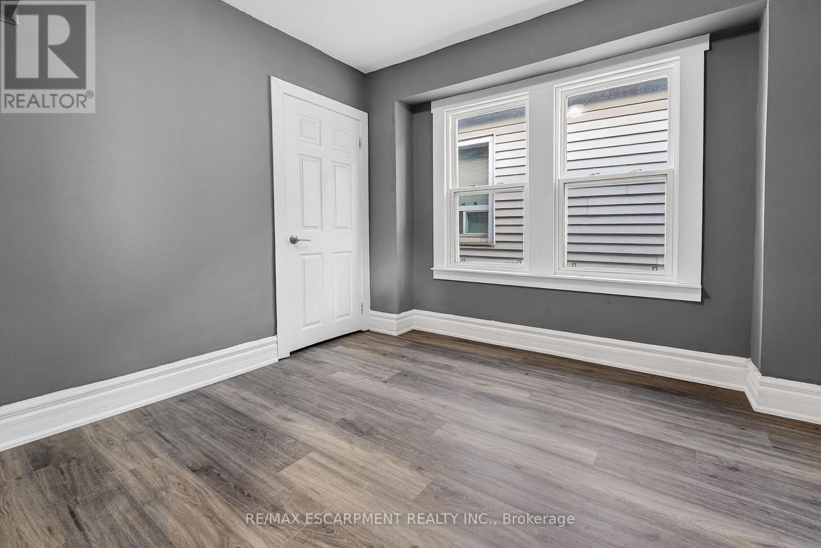 49 Allan Avenue, Hamilton, ON - Indoor Photo Showing Other Room