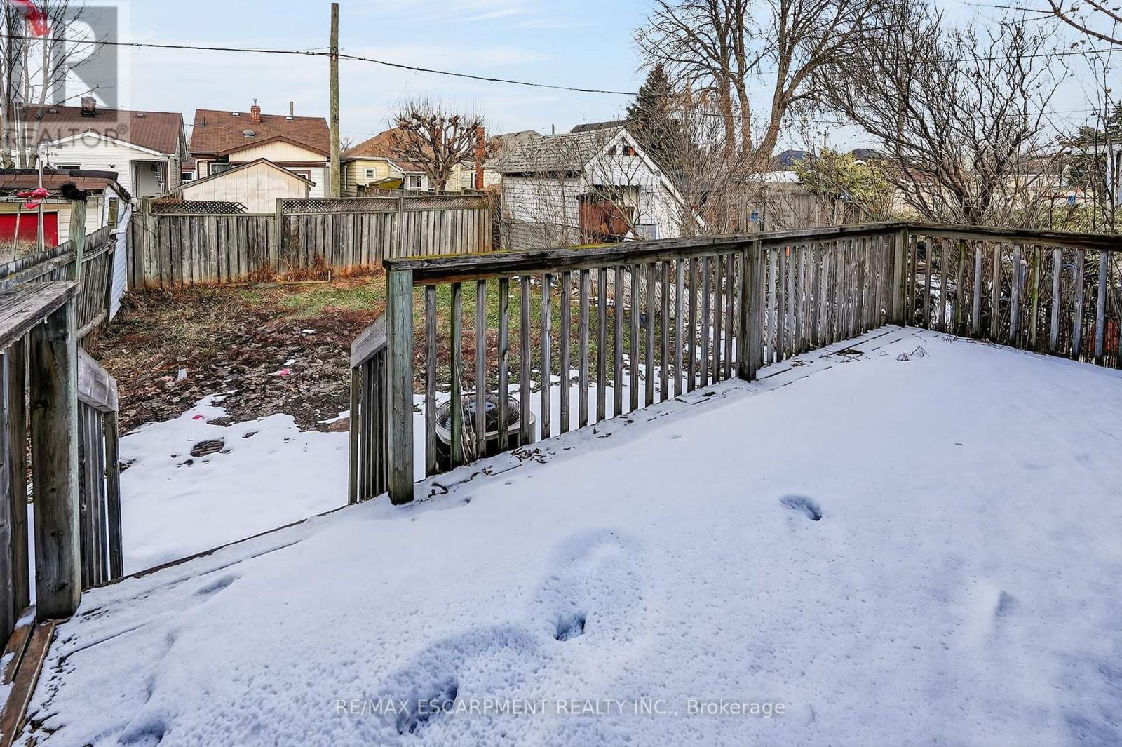 49 Allan Avenue, Hamilton, ON - Outdoor With Deck Patio Veranda