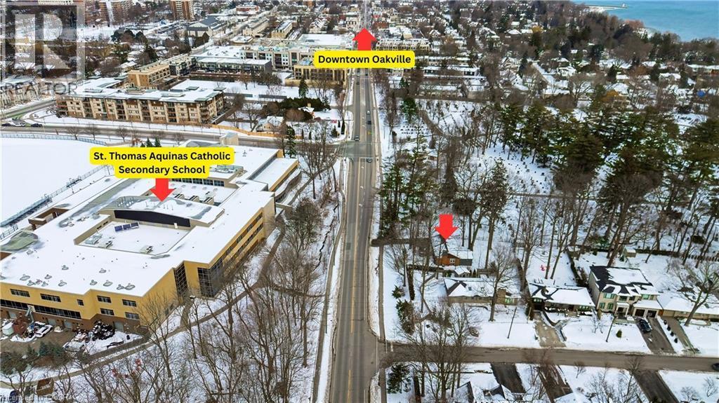 View of snowy aerial view - 276 Lakeshore Road W, Oakville, ON - Outdoor With View