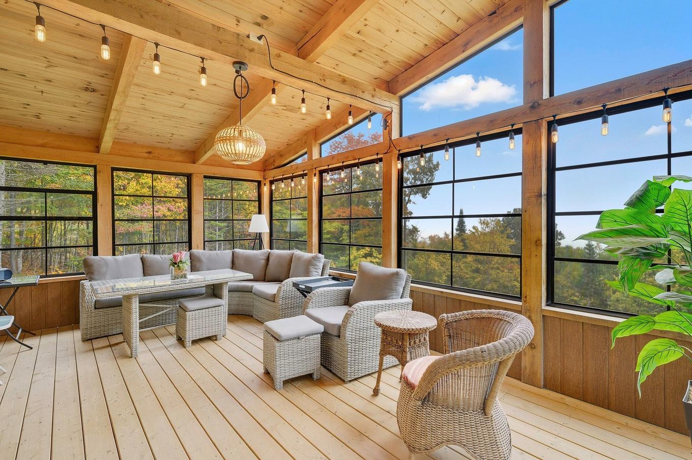 Véranda - 2207 Ch. Du Golf, Sainte-Lucie-Des-Laurentides, QC - Outdoor With Deck Patio Veranda With Exterior