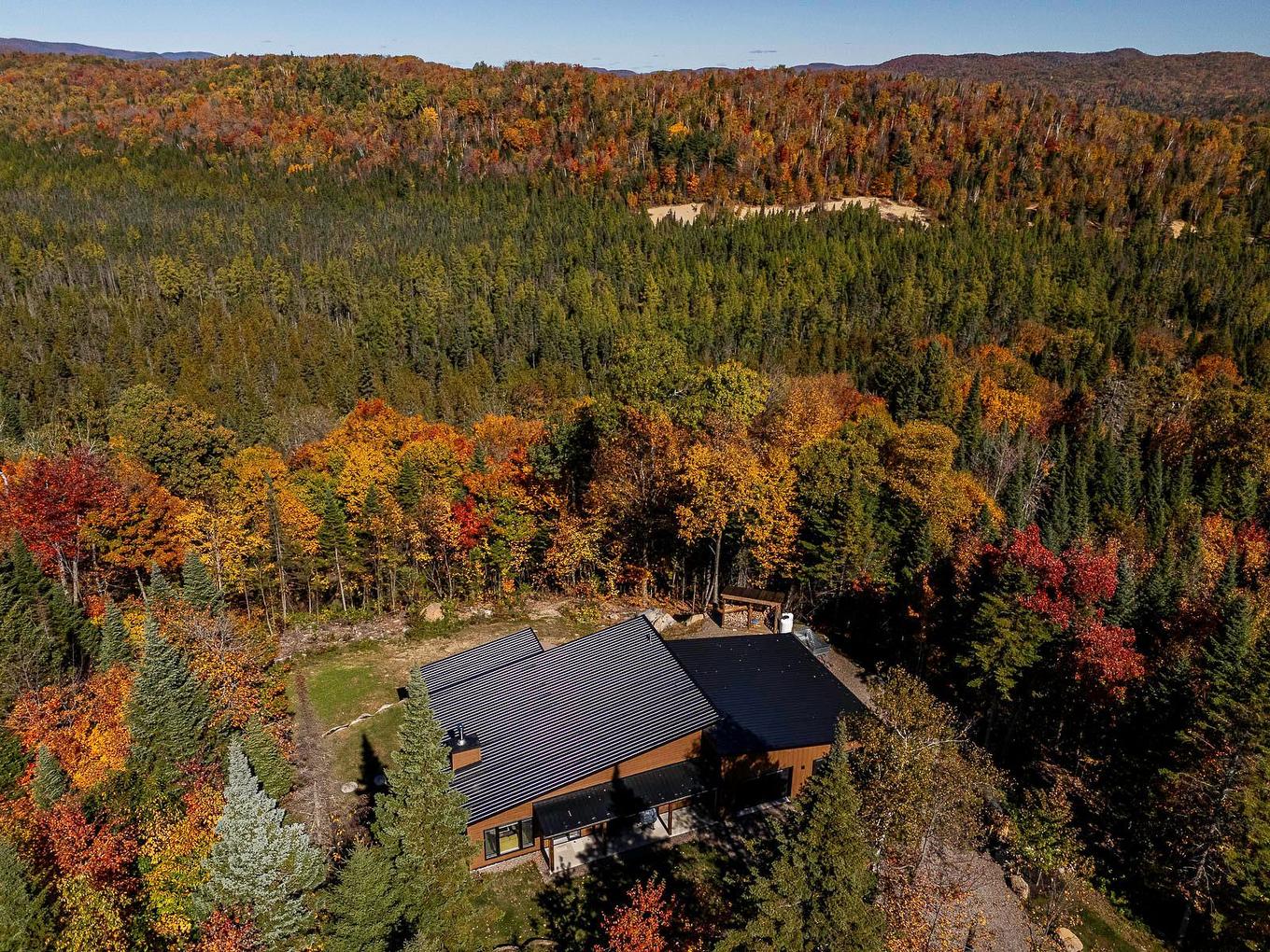 Photo aérienne - 2207 Ch. Du Golf, Sainte-Lucie-Des-Laurentides, QC - Outdoor With View