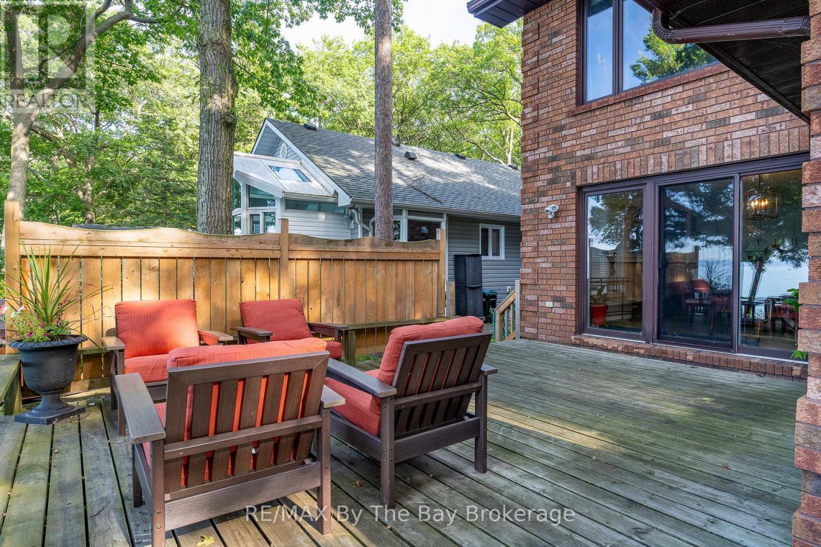 38 Willow Drive, Tiny, ON - Outdoor With Deck Patio Veranda