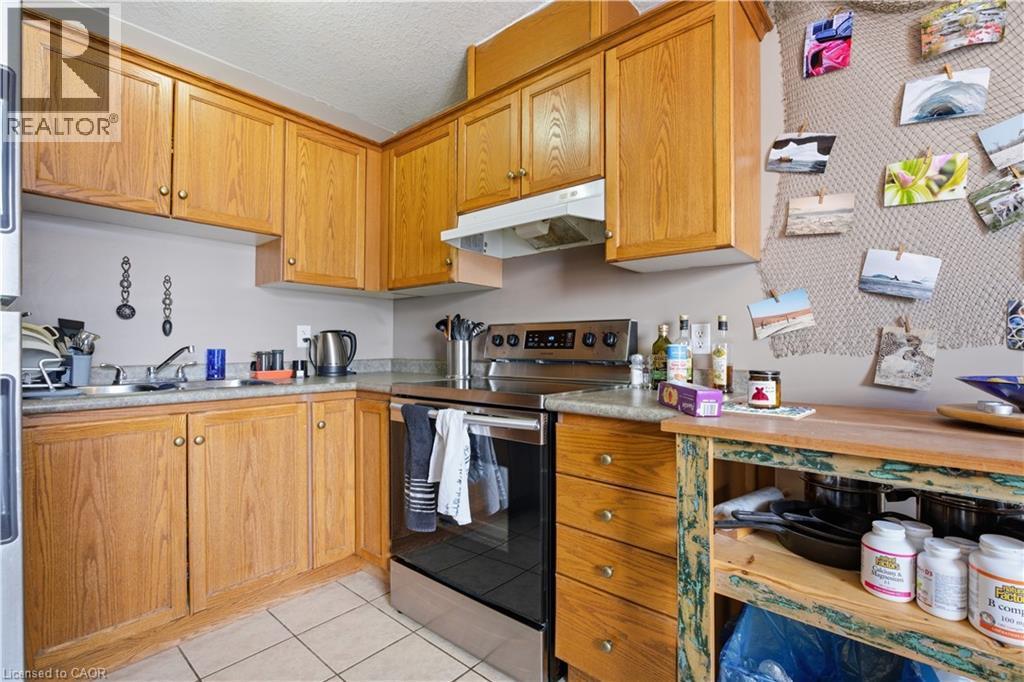 1789 Notre Dame Drive, St. Agatha, ON - Indoor Photo Showing Kitchen