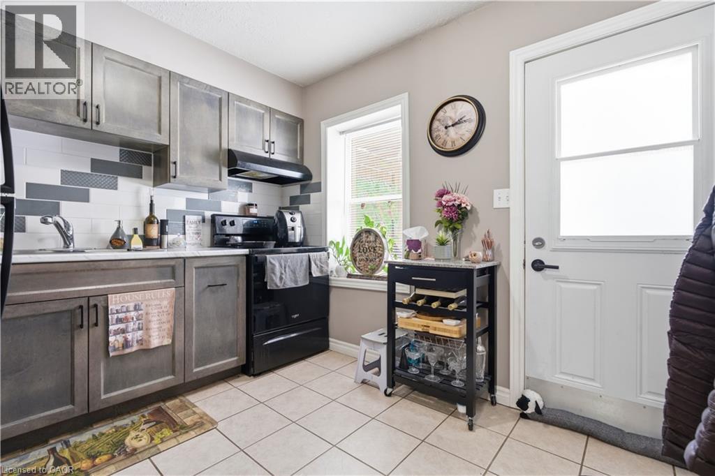 1789 Notre Dame Drive, St. Agatha, ON - Indoor Photo Showing Kitchen