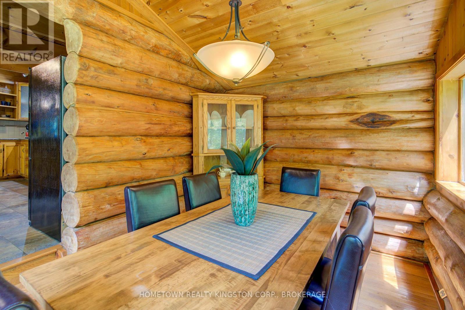 199 Kelly'S Road, Rideau Lakes, ON - Indoor Photo Showing Dining Room