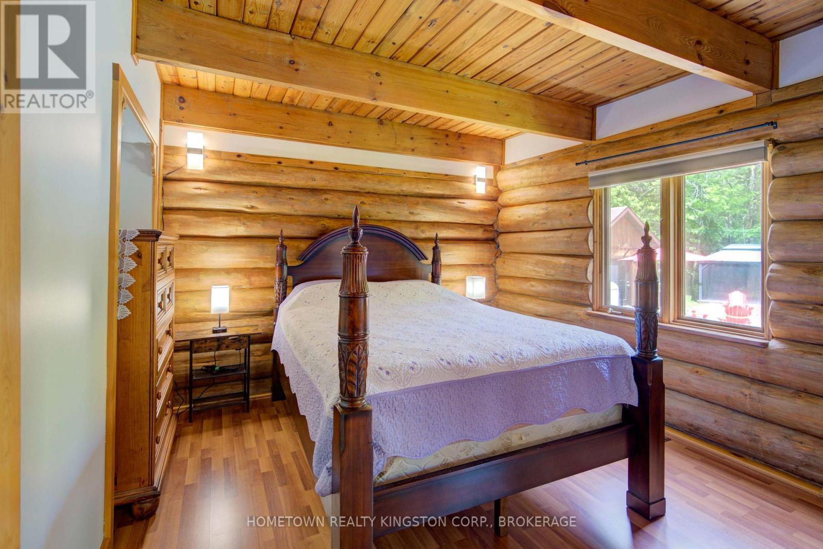 199 Kelly'S Road, Rideau Lakes, ON - Indoor Photo Showing Bedroom