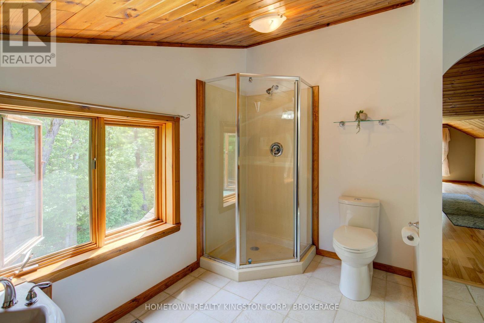 199 Kelly'S Road, Rideau Lakes, ON - Indoor Photo Showing Bathroom