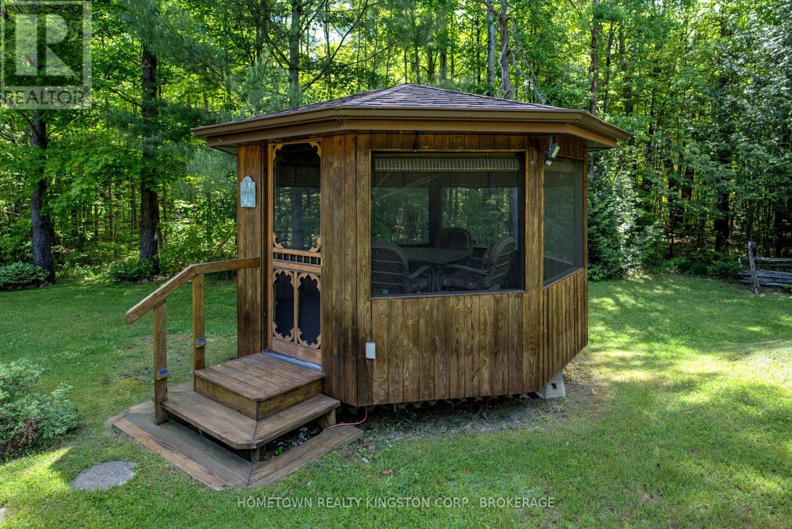 199 Kelly'S Road, Rideau Lakes, ON - Outdoor With Backyard