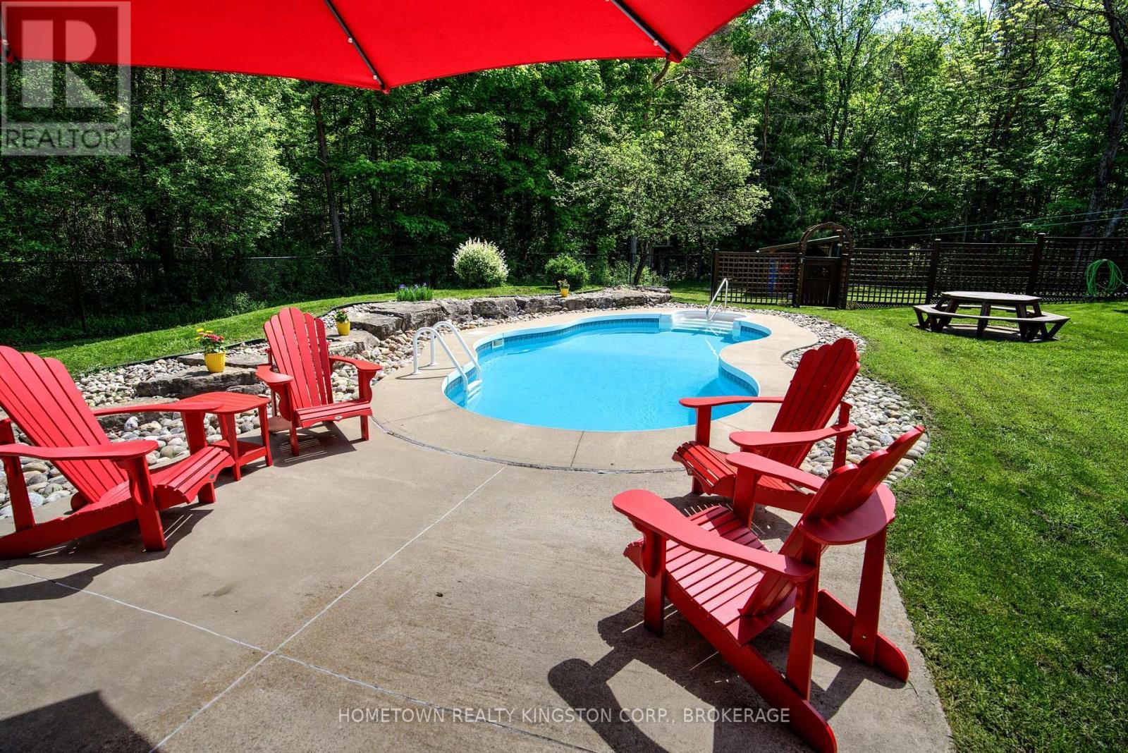 199 Kelly'S Road, Rideau Lakes, ON - Outdoor With In Ground Pool