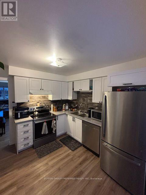 77 - 595 Third Street, London East (East H), ON - Indoor Photo Showing Kitchen