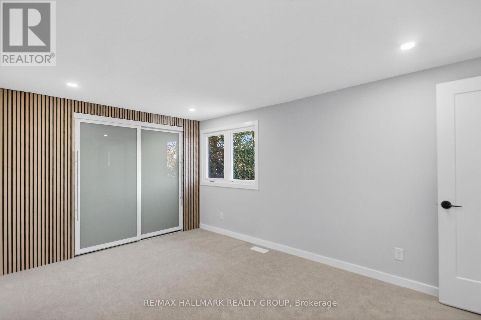 15 Scharf Lane, Ottawa, ON - Indoor Photo Showing Other Room