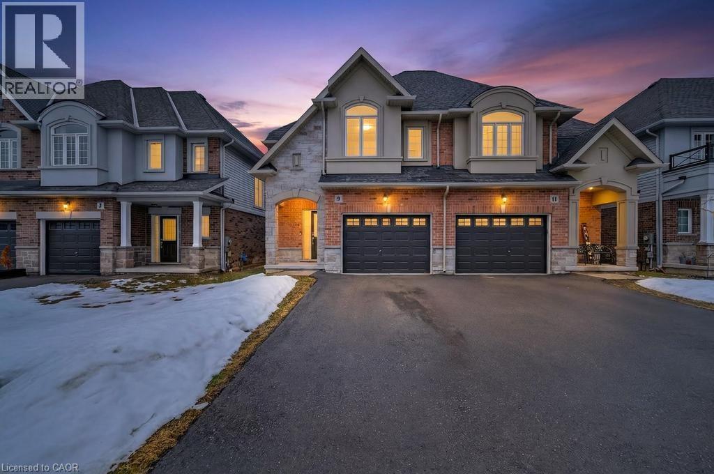 9 Starling Drive, Hamilton, ON - Outdoor With Facade