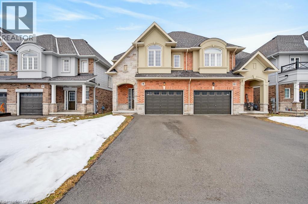 9 Starling Drive, Hamilton, ON - Outdoor With Facade