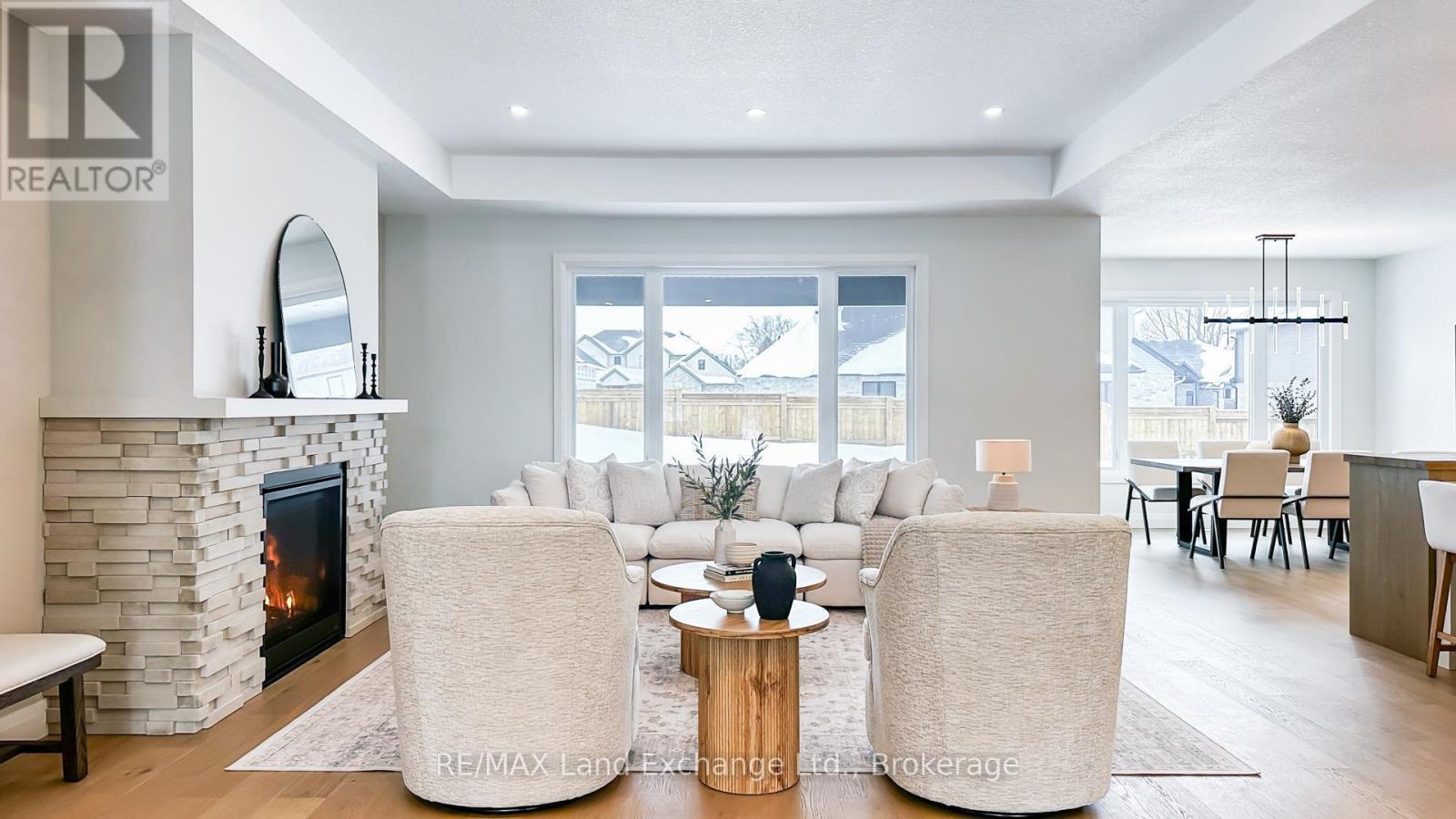 920 Bogdanovic Way, Huron-Kinloss, ON - Indoor Photo Showing Living Room With Fireplace