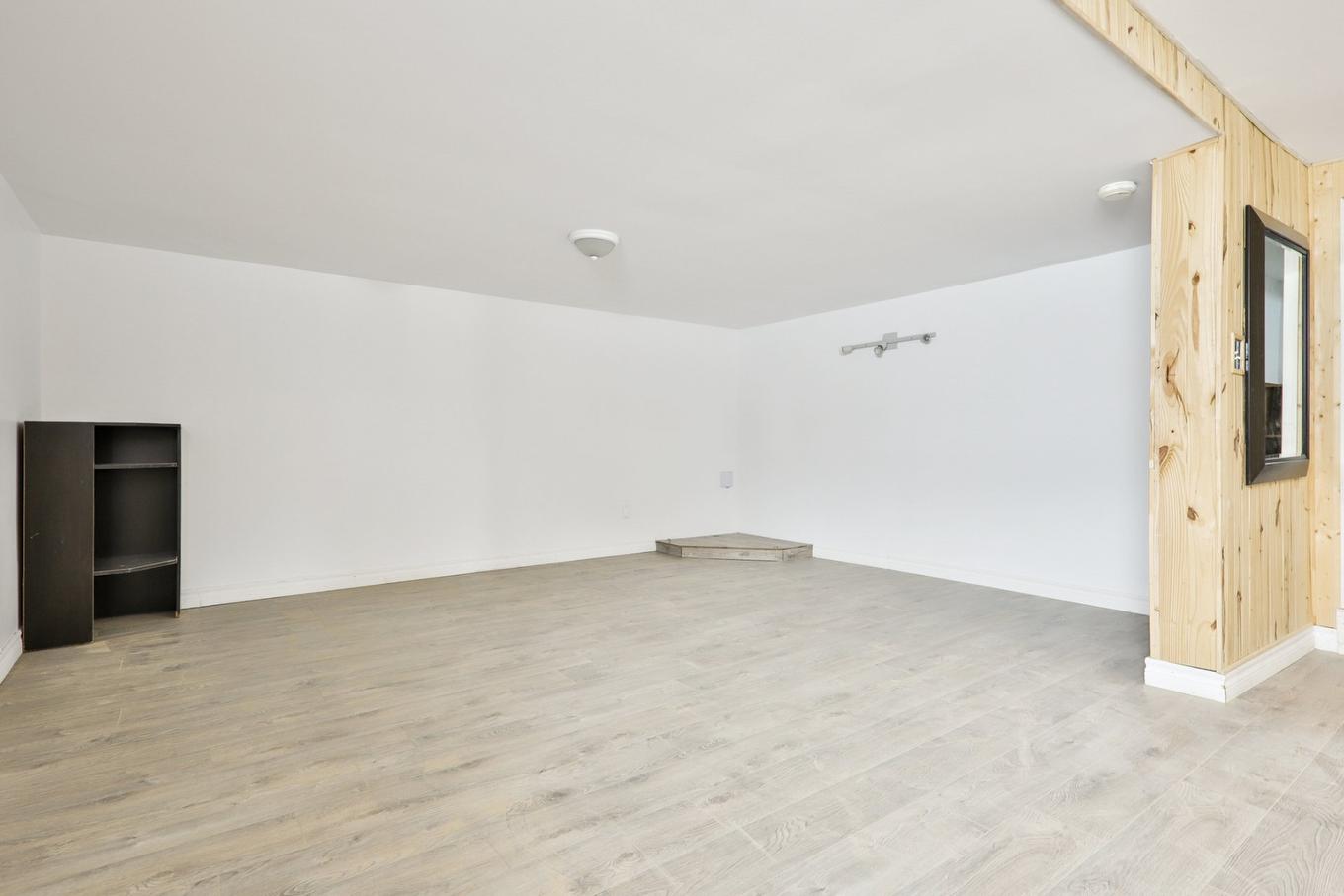 Family room - 973 Rue Sauvé, Mascouche, QC - Indoor Photo Showing Other Room