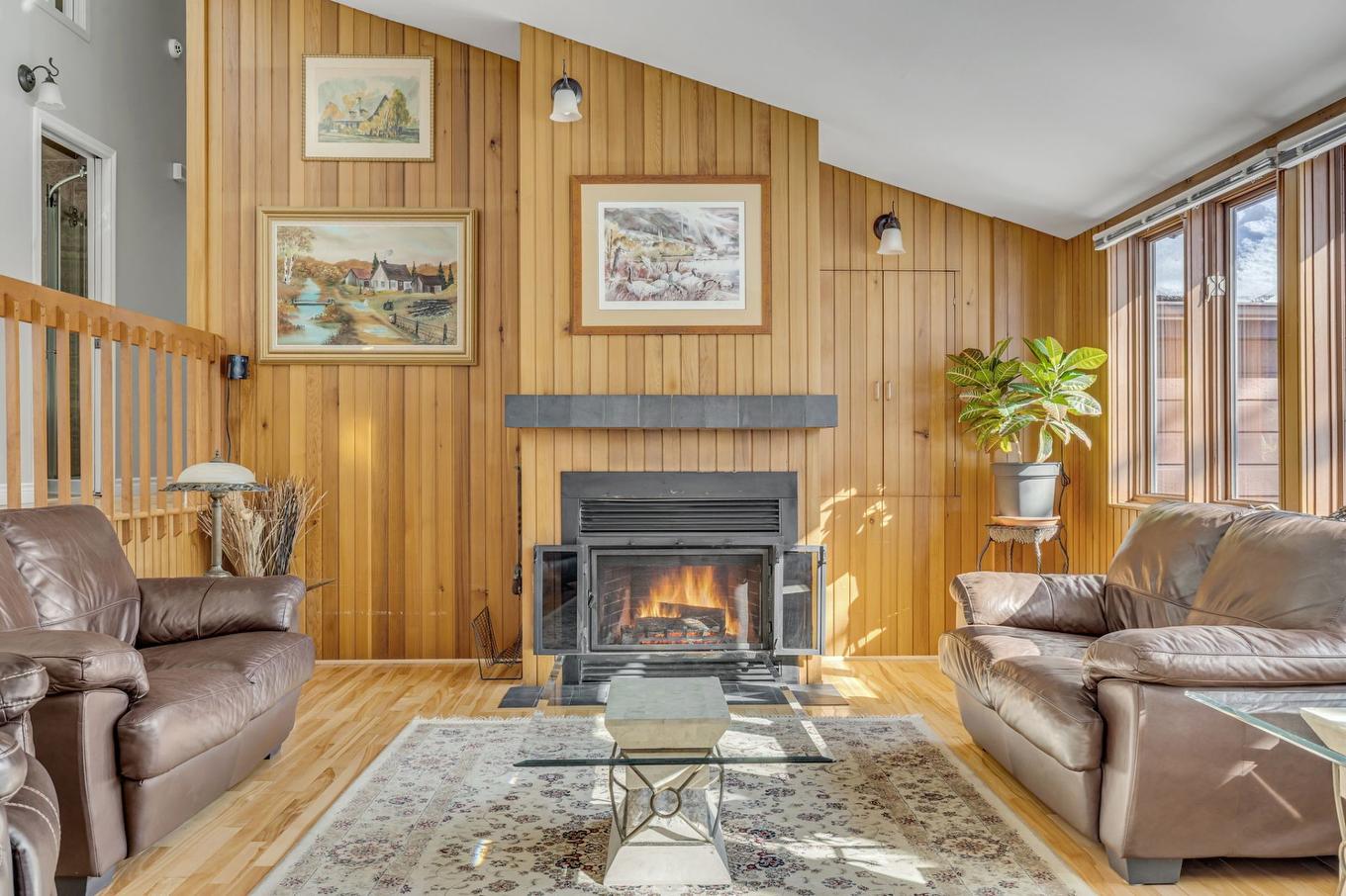 Salon - 2398 Ch. St-Louis, Québec (Sainte-Foy/Sillery/Cap-Rouge), QC - Indoor Photo Showing Living Room With Fireplace