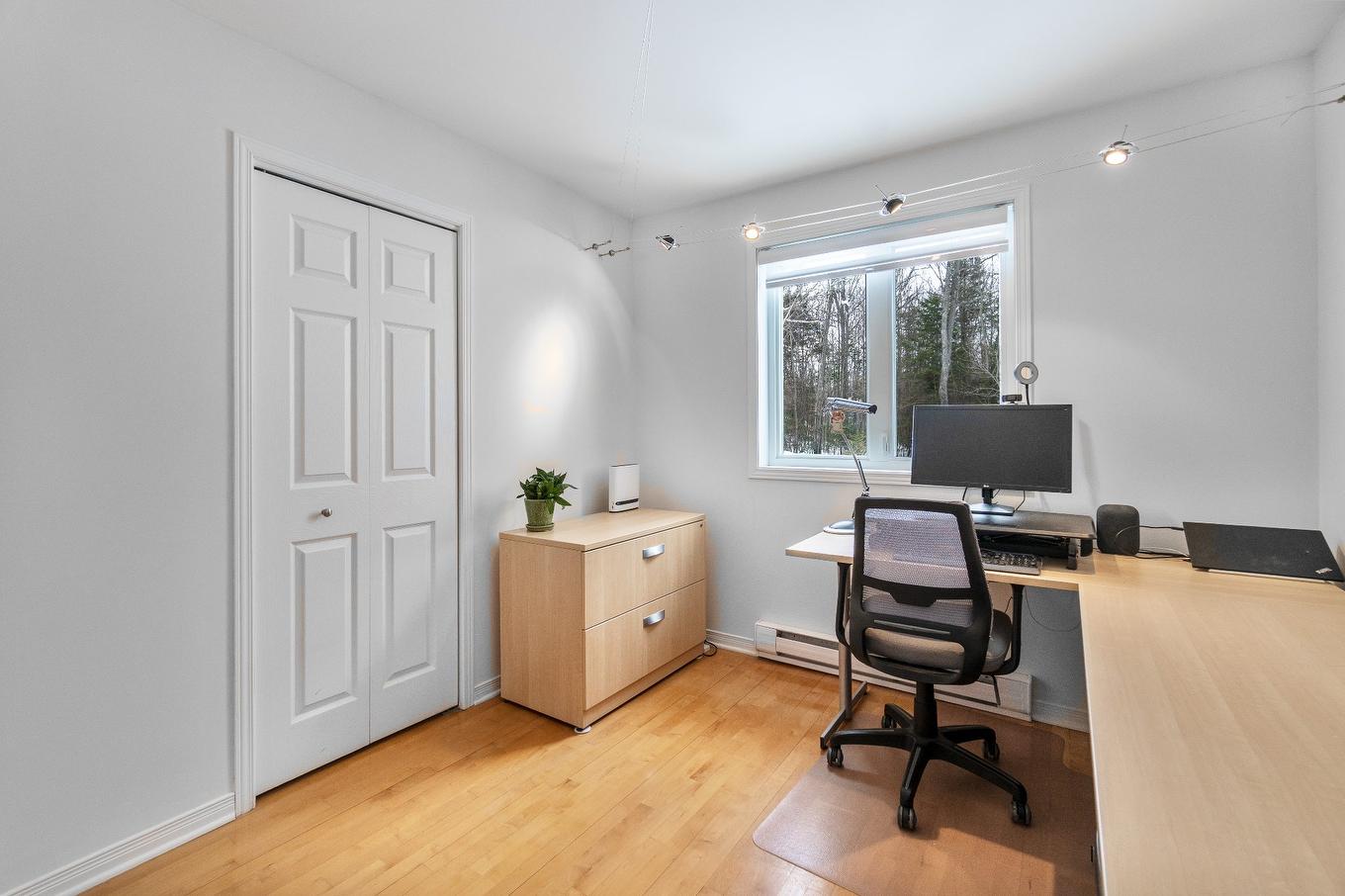Bedroom - 390 Rue Du Val-Des-Arbres, Sherbrooke (Brompton/Rock Forest/Saint-Élie/Deauville), QC - Indoor Photo Showing Office