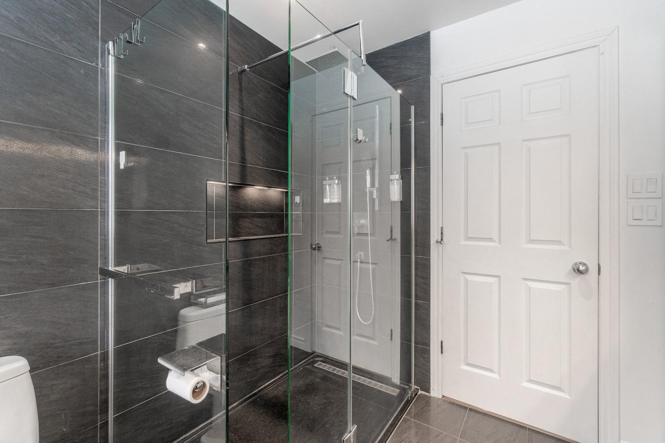 Bathroom - 390 Rue Du Val-Des-Arbres, Sherbrooke (Brompton/Rock Forest/Saint-Élie/Deauville), QC - Indoor Photo Showing Bathroom