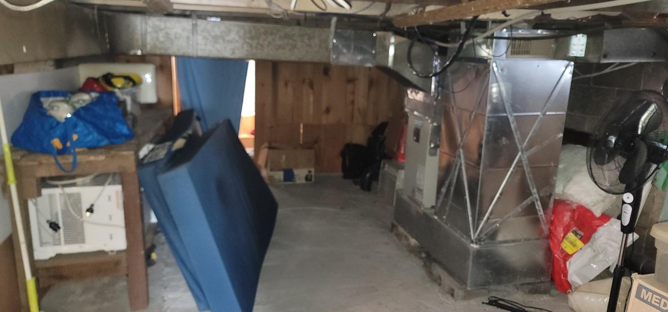 Storage - 114 38E Avenue, Sainte-Marthe-Sur-Le-Lac, QC - Indoor Photo Showing Basement