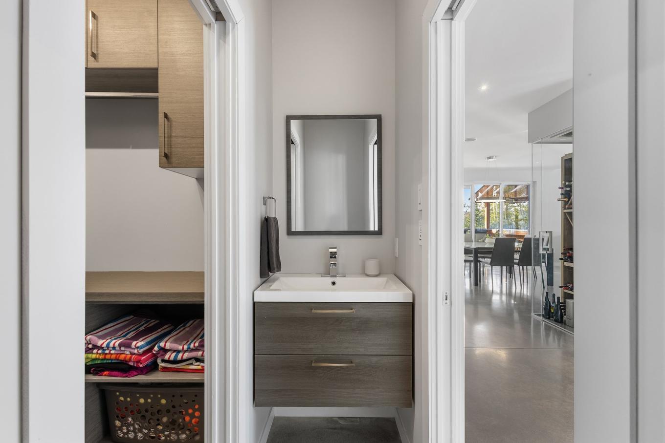 Salle d'eau - 220 Rue De L'Archipel, Saint-Denis-De-Brompton, QC - Indoor