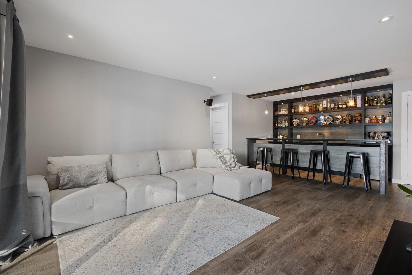 Vue d'ensemble - 220 Rue De L'Archipel, Saint-Denis-De-Brompton, QC - Indoor Photo Showing Living Room