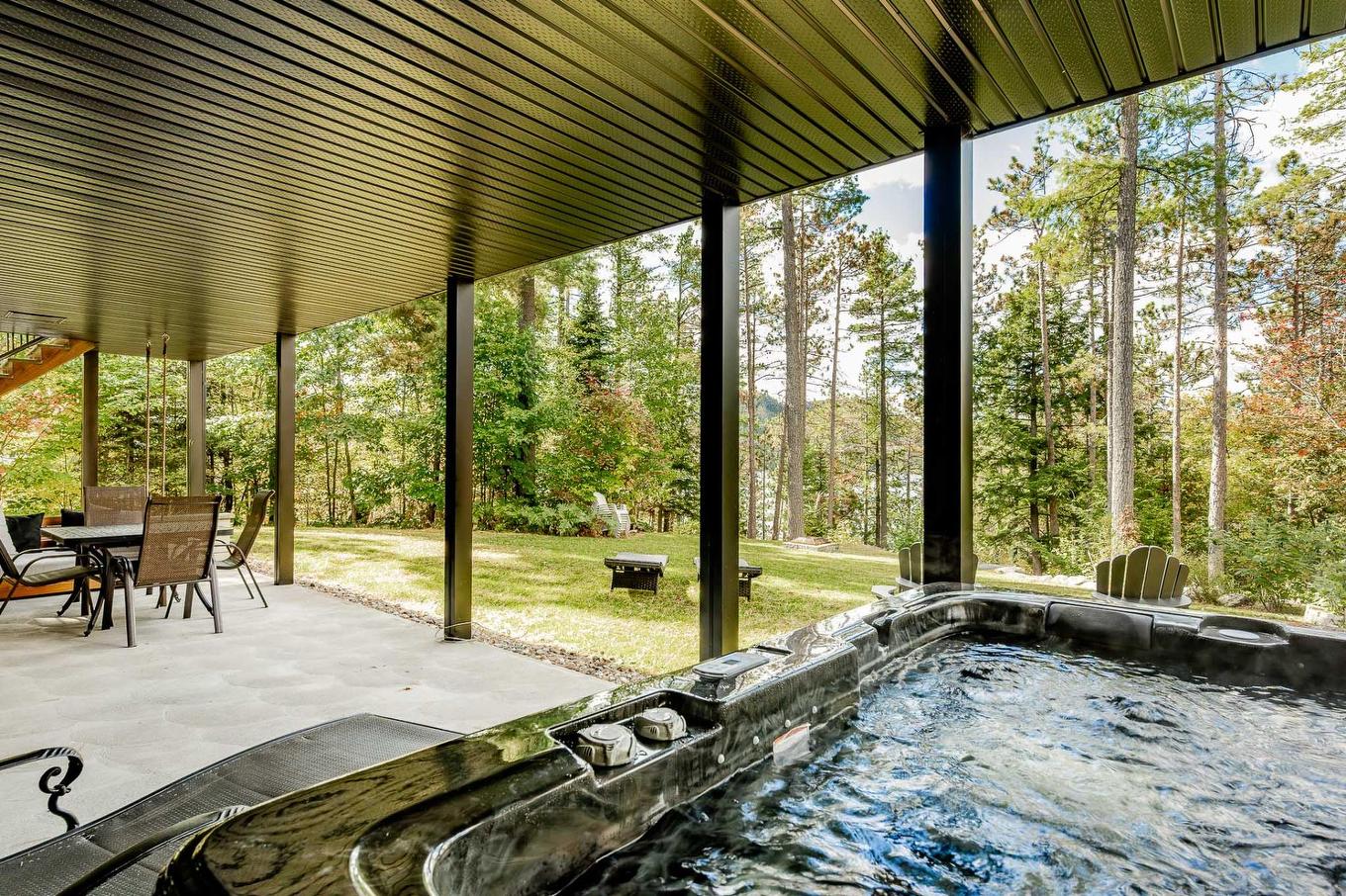 Spa - 220 Rue De L'Archipel, Saint-Denis-De-Brompton, QC - Outdoor With Deck Patio Veranda