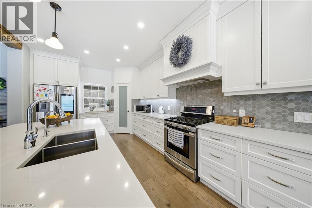 1201 Middleton-North Walsingham Townline, Delhi, ON - Indoor Photo Showing Kitchen With Double Sink With Upgraded Kitchen