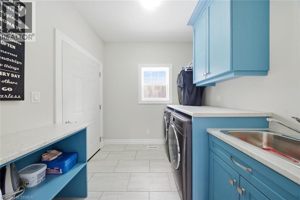 1201 Middleton-North Walsingham Townline, Delhi, ON - Indoor Photo Showing Laundry Room