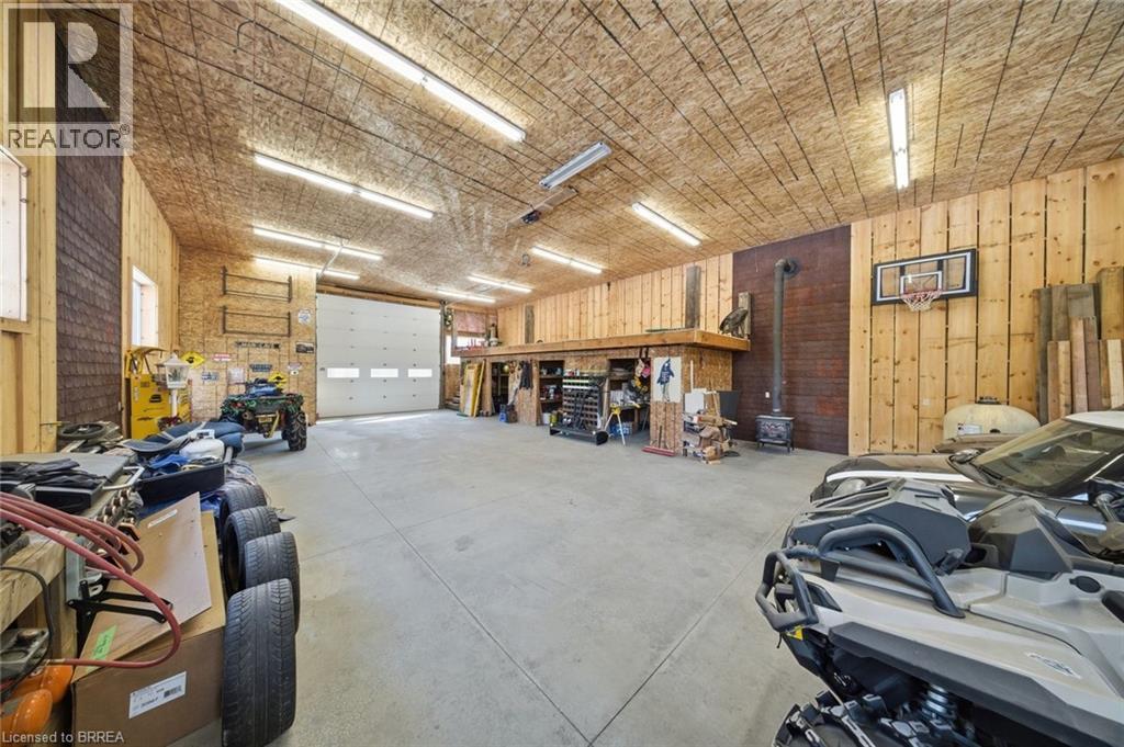 1201 Middleton-North Walsingham Townline, Delhi, ON - Indoor Photo Showing Garage