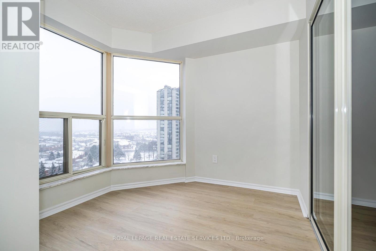 1201E - 325 Webb Drive, Mississauga, ON - Indoor Photo Showing Other Room