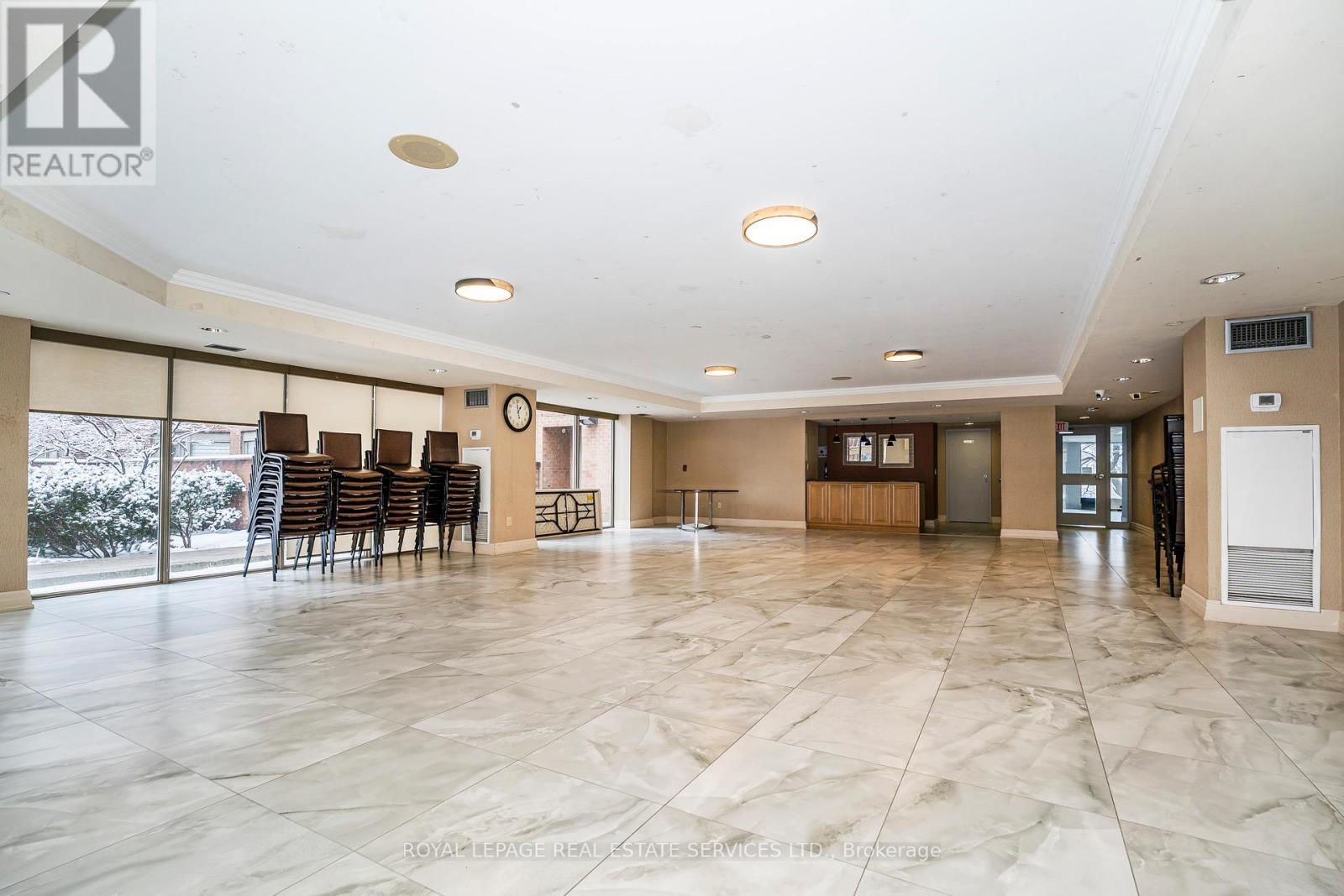 1201E - 325 Webb Drive, Mississauga, ON - Indoor Photo Showing Other Room