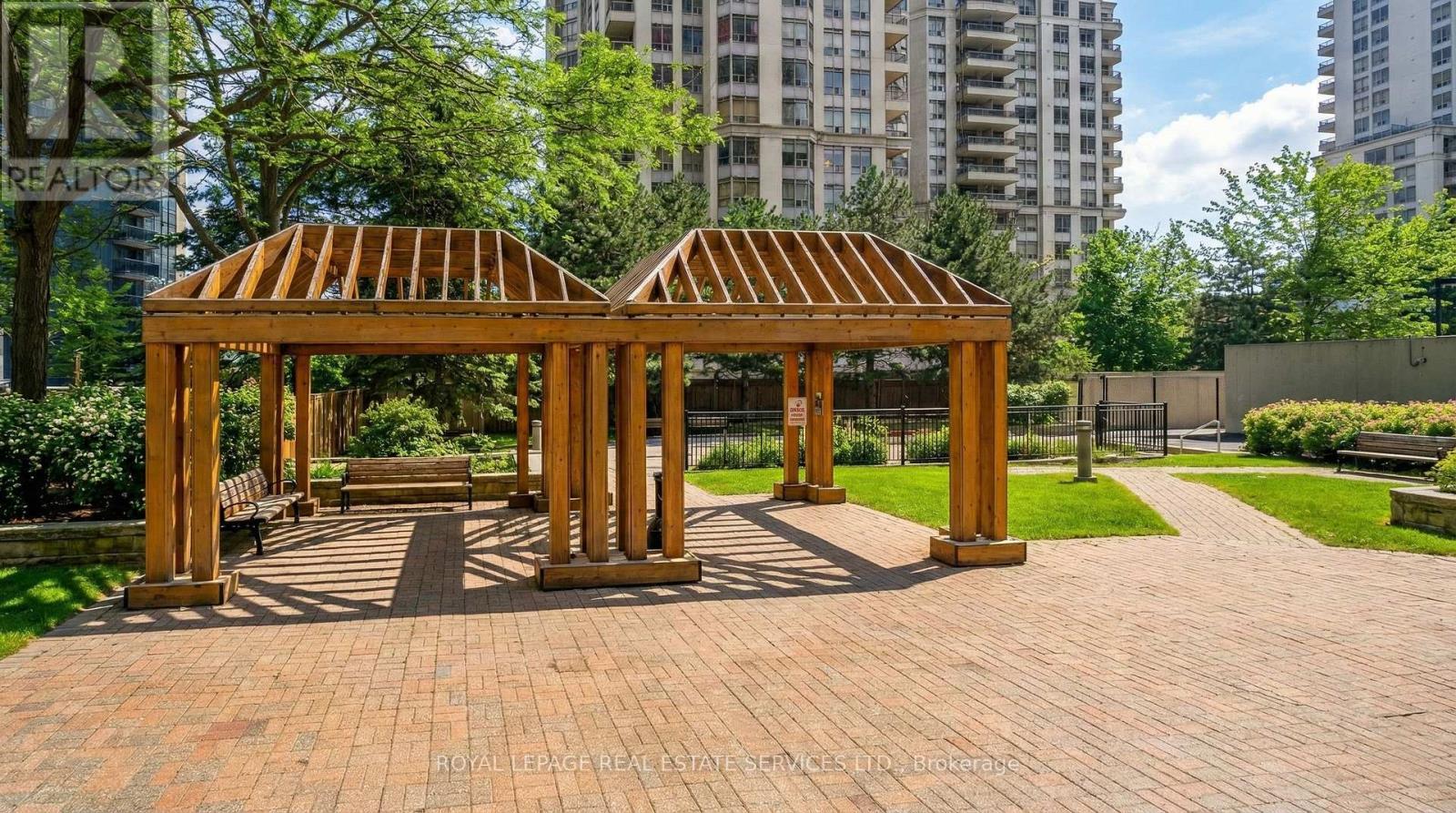 1201E - 325 Webb Drive, Mississauga, ON - Outdoor With Deck Patio Veranda