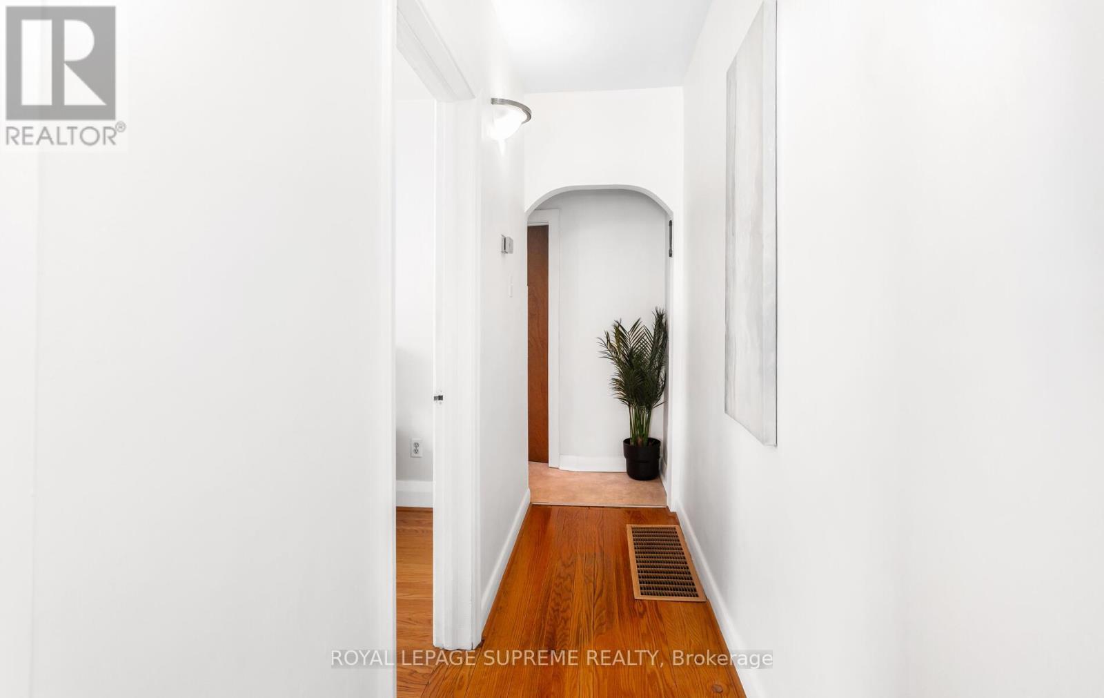 14 East Drive, Toronto, ON - Indoor Photo Showing Other Room