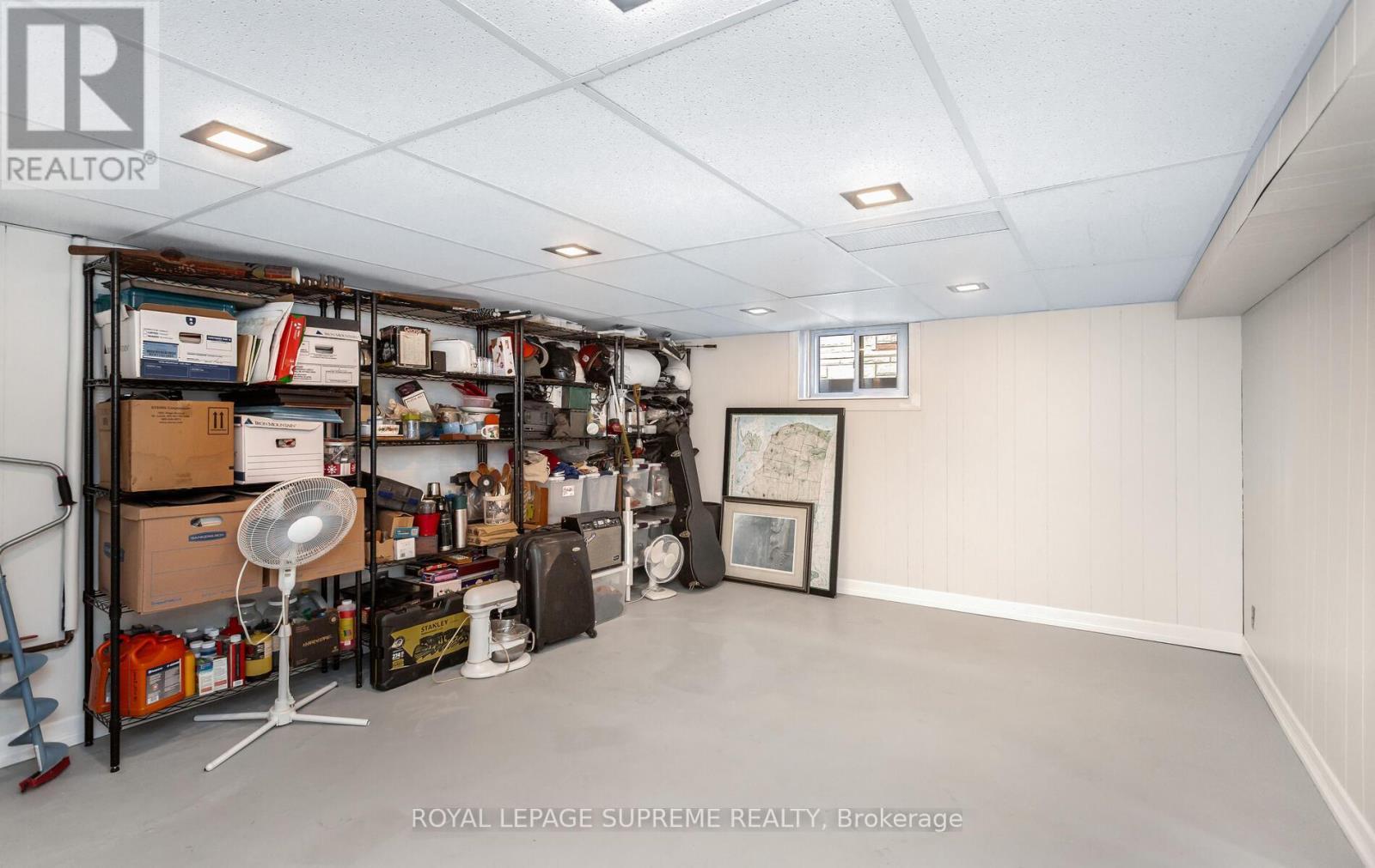 14 East Drive, Toronto, ON - Indoor