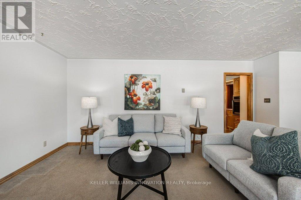 6691 Perth Line 44, West Perth, ON - Indoor Photo Showing Living Room