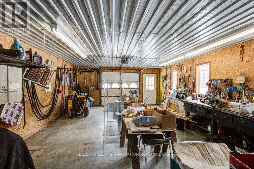 6691 Perth Line 44, West Perth, ON - Indoor Photo Showing Other Room