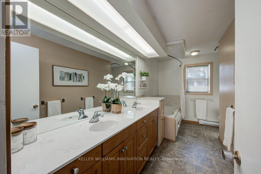 6691 Perth Line 44, West Perth, ON - Indoor Photo Showing Bathroom