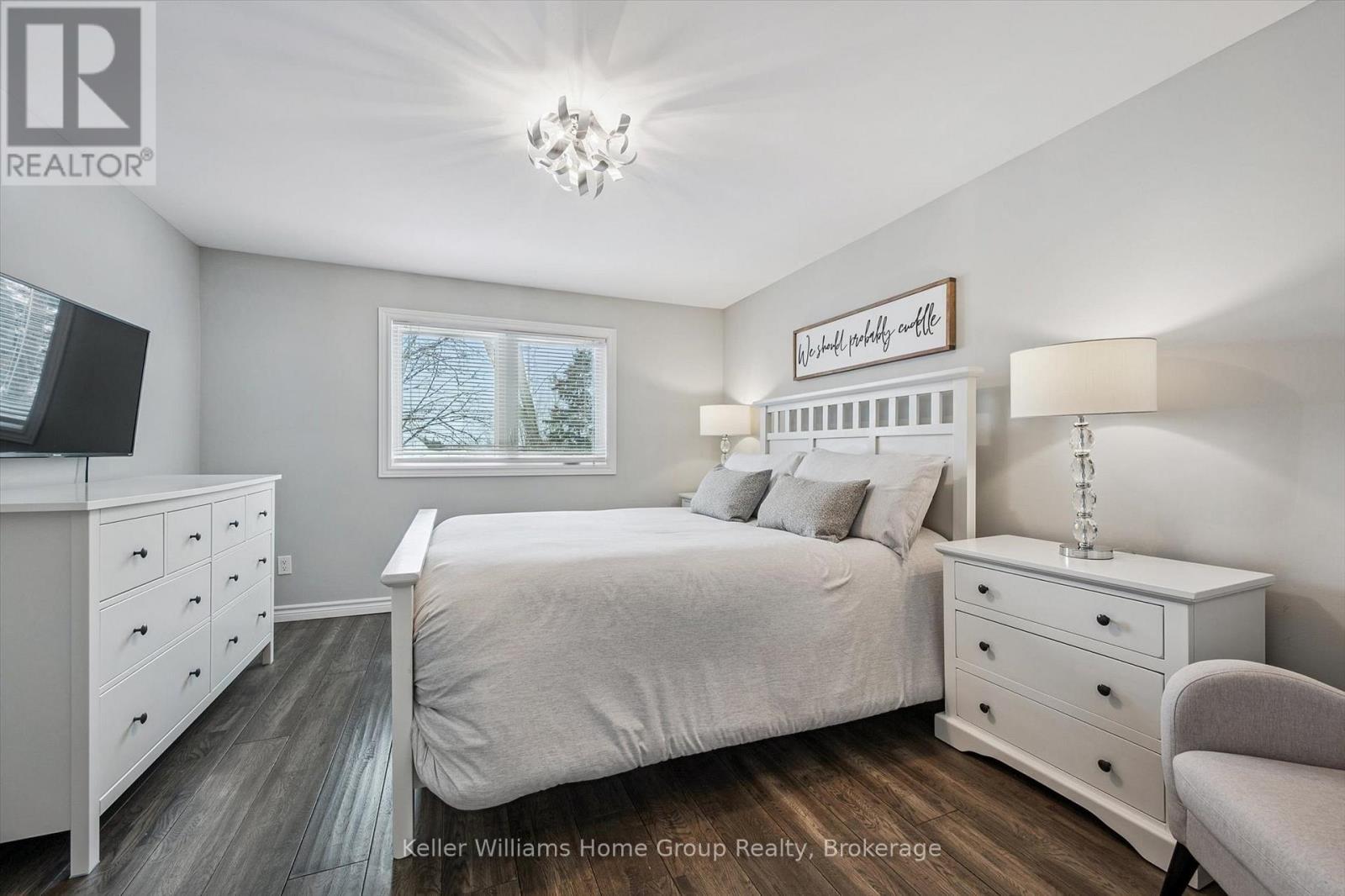 126 Municipal Street, Guelph (Dovercliffe Park/Old University), ON - Indoor Photo Showing Bedroom