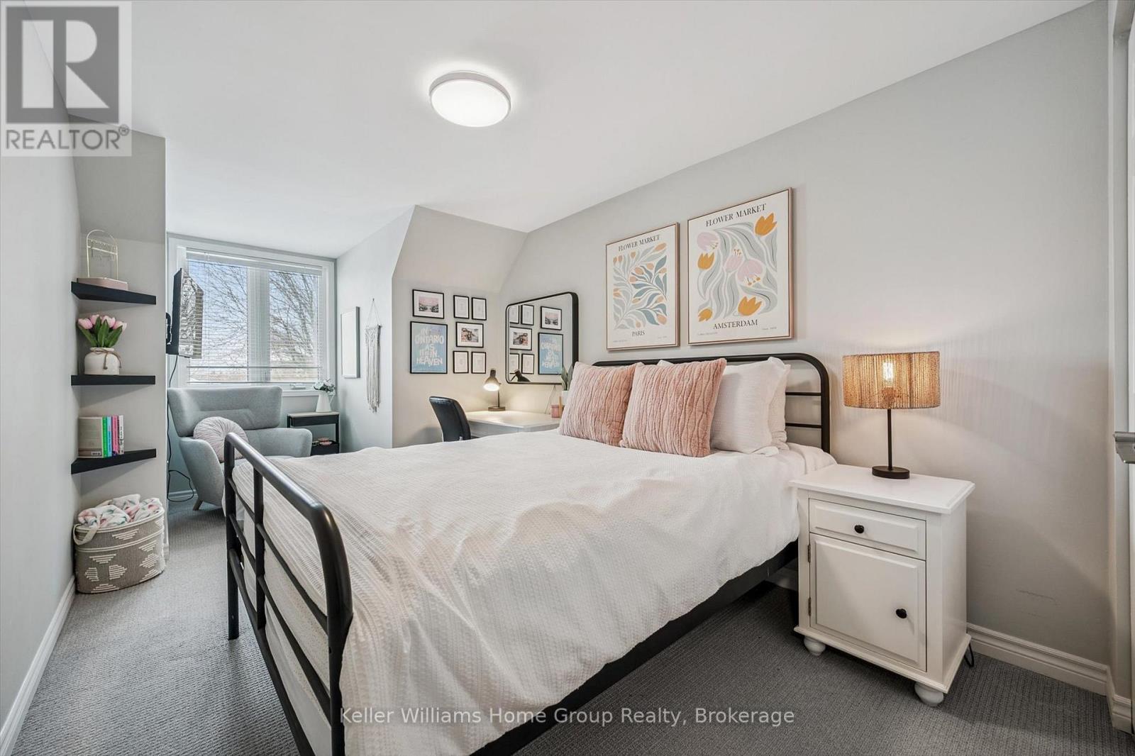 126 Municipal Street, Guelph (Dovercliffe Park/Old University), ON - Indoor Photo Showing Bedroom