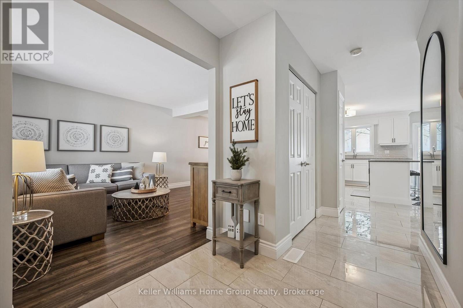 126 Municipal Street, Guelph (Dovercliffe Park/Old University), ON - Indoor