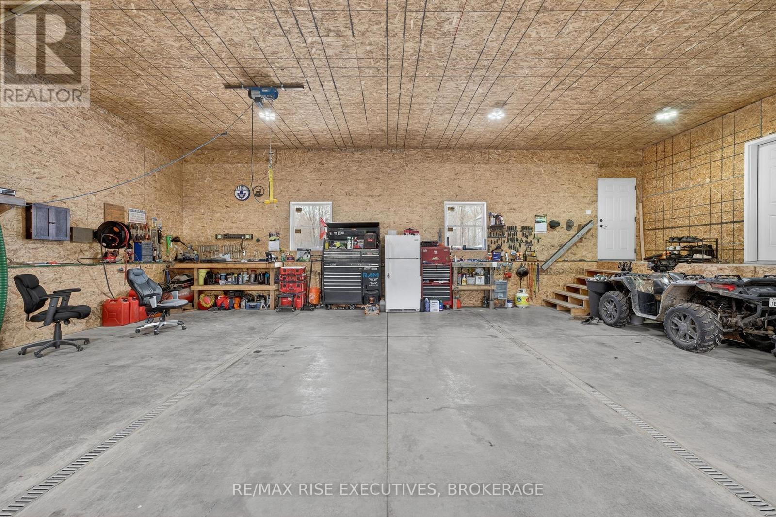 1580B Wagerville Road, Frontenac (Frontenac Centre), ON - Indoor Photo Showing Garage