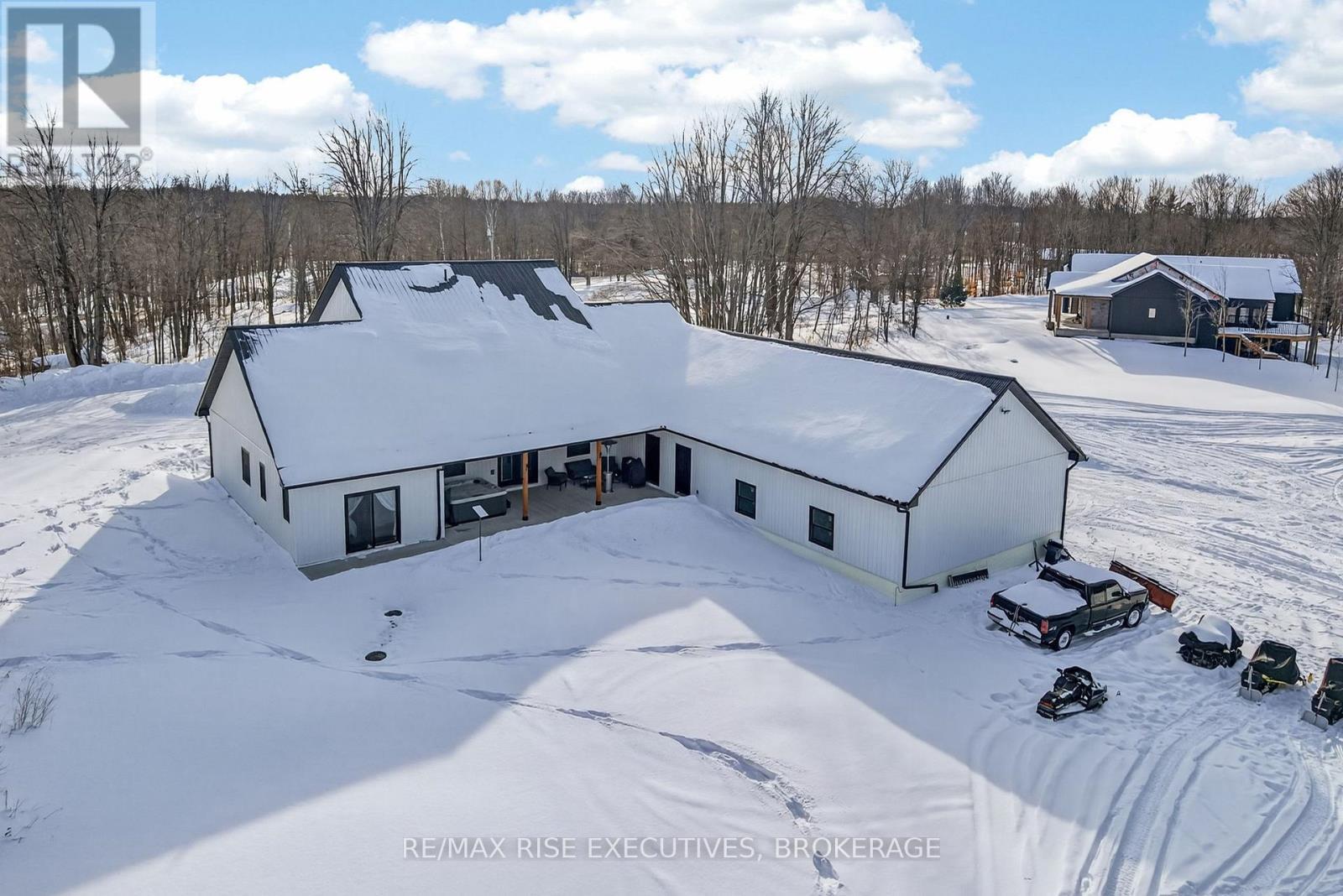 1580B Wagerville Road, Frontenac (Frontenac Centre), ON - Outdoor