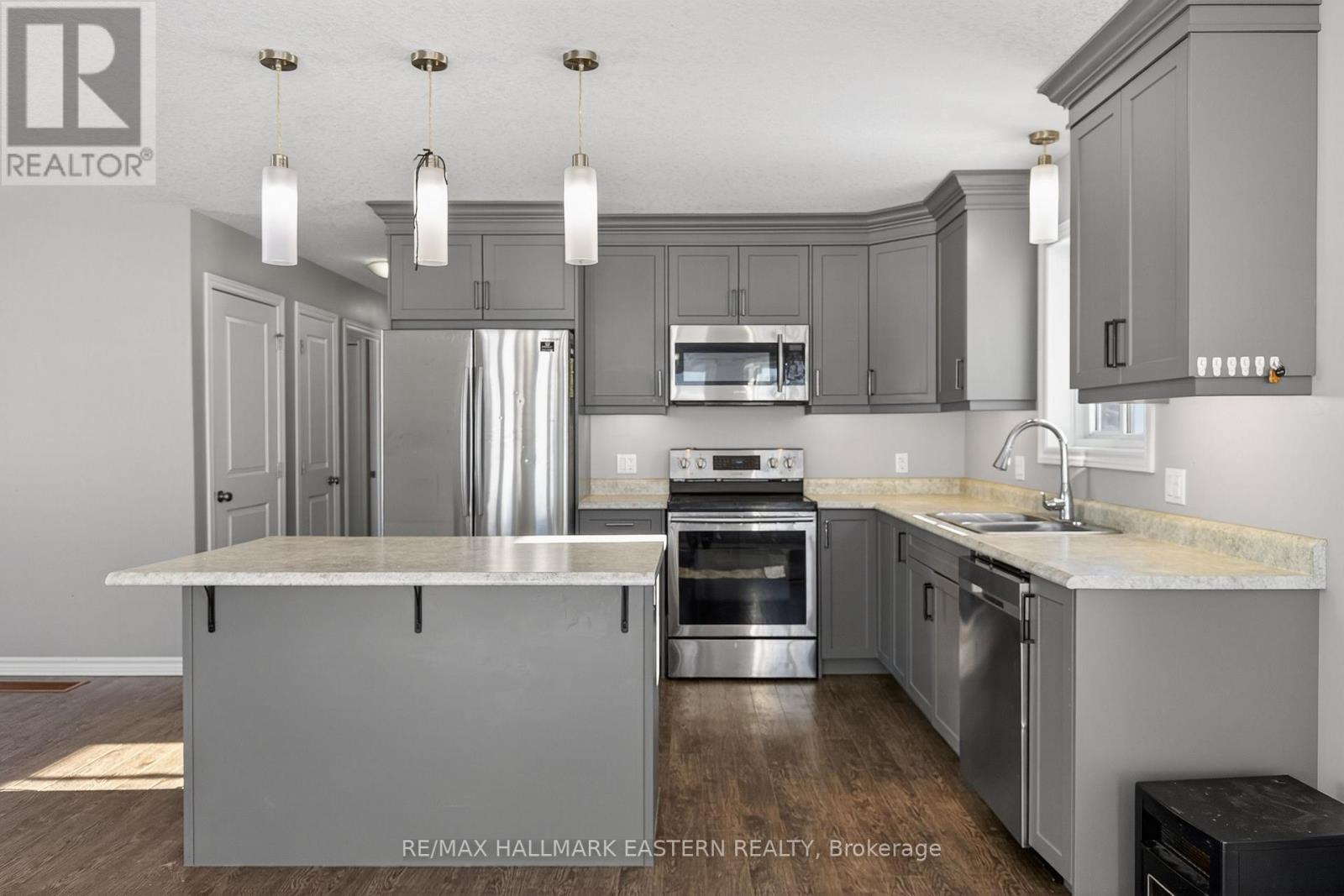 12 Malone Quarry Road, Marmora And Lake (Marmora Ward), ON - Indoor Photo Showing Kitchen With Double Sink With Upgraded Kitchen