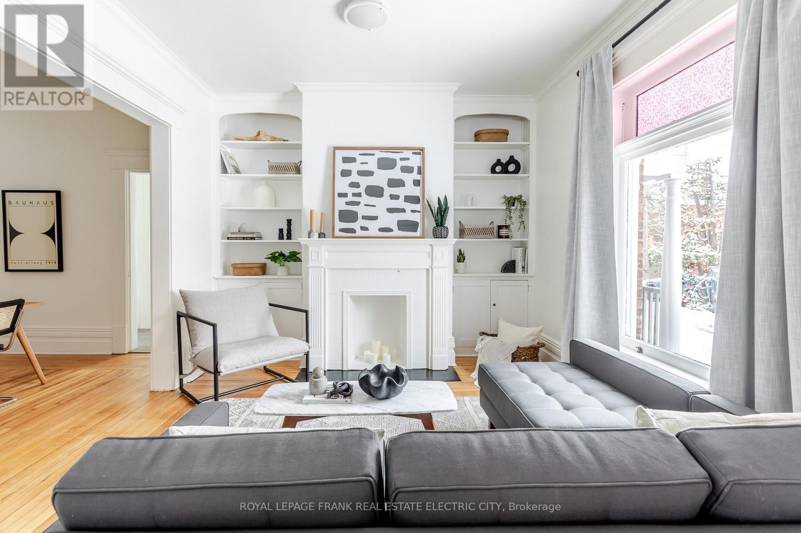 497 Gilmour Street, Peterborough (Town Ward 3), ON - Indoor