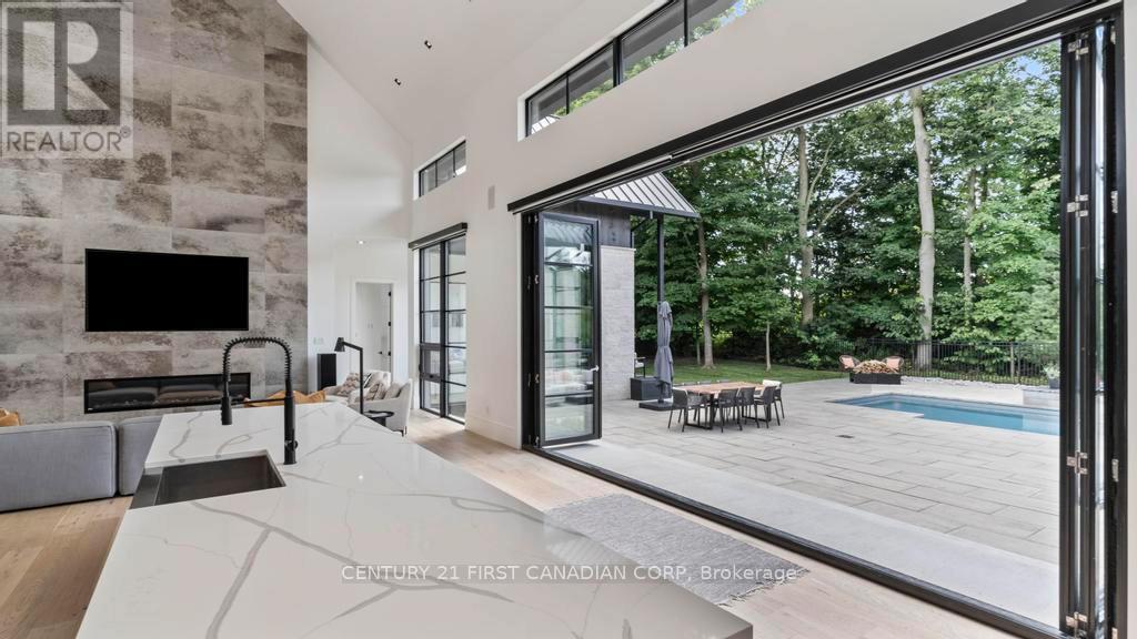 3819 Deer Trail, London South (South V), ON - Indoor Photo Showing Other Room