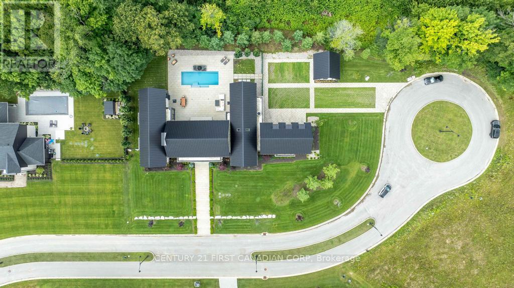 3819 Deer Trail, London South (South V), ON - Outdoor With View