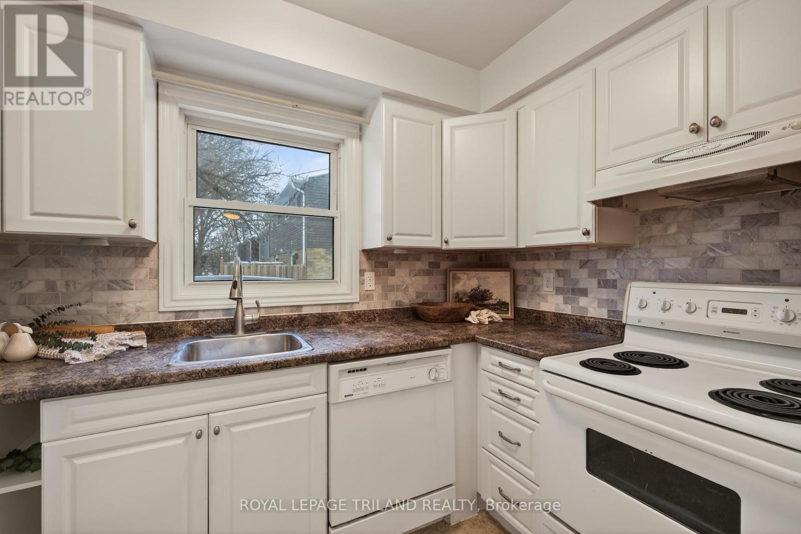 29 - 470 Second Street, London East (East H), ON - Indoor Photo Showing Kitchen